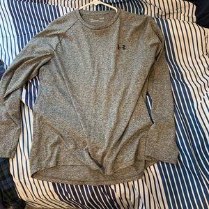 Under Armor long sleeve t-shirt.